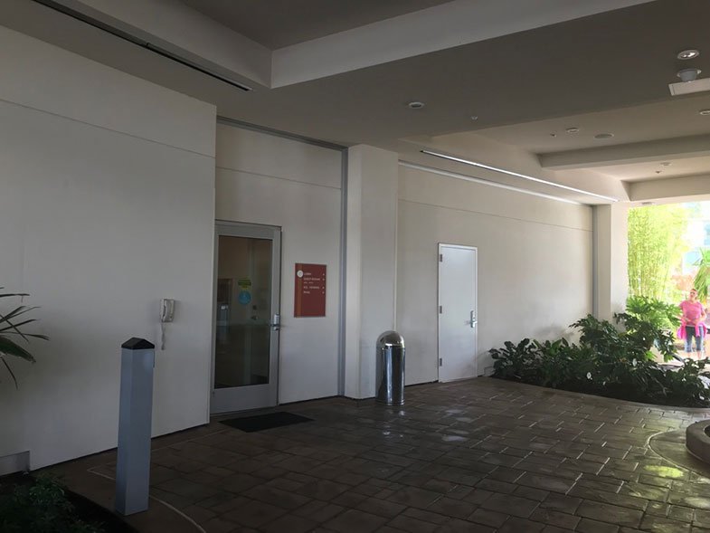 Acesso aos quartos do hotel dentro da Universal