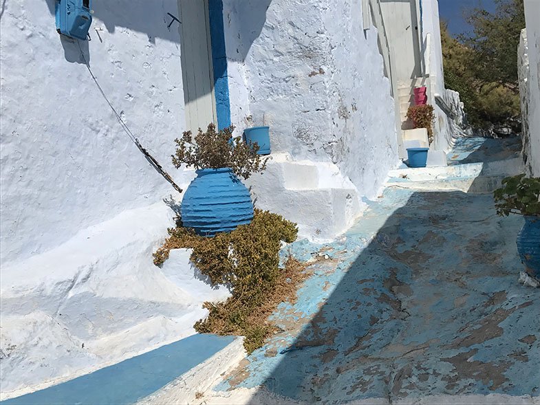 Ruas de Plaka em Milos