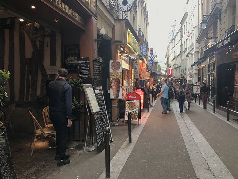 Rue de la Huchette em Paris