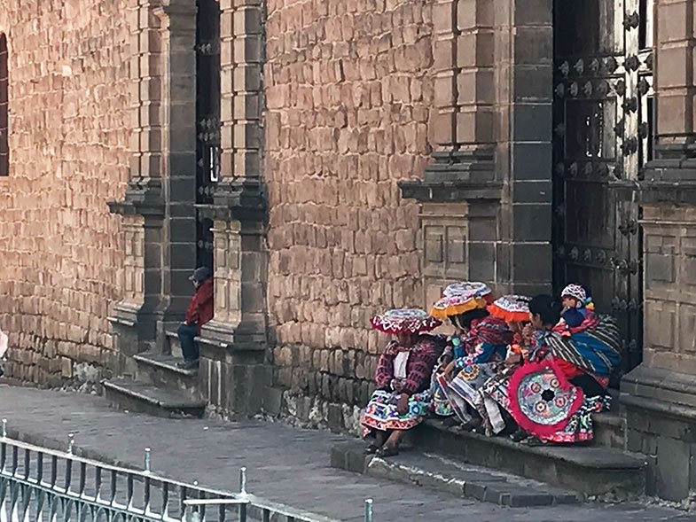Cholas pelas ruas de Cusco