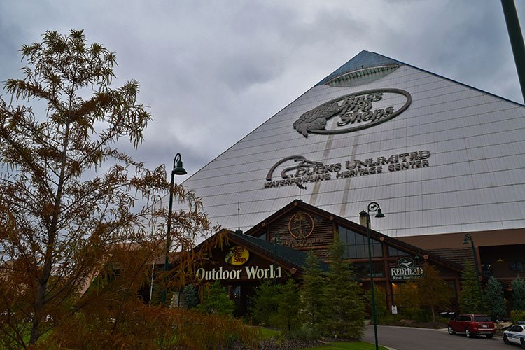 Memphis - Pyramid em Downtown