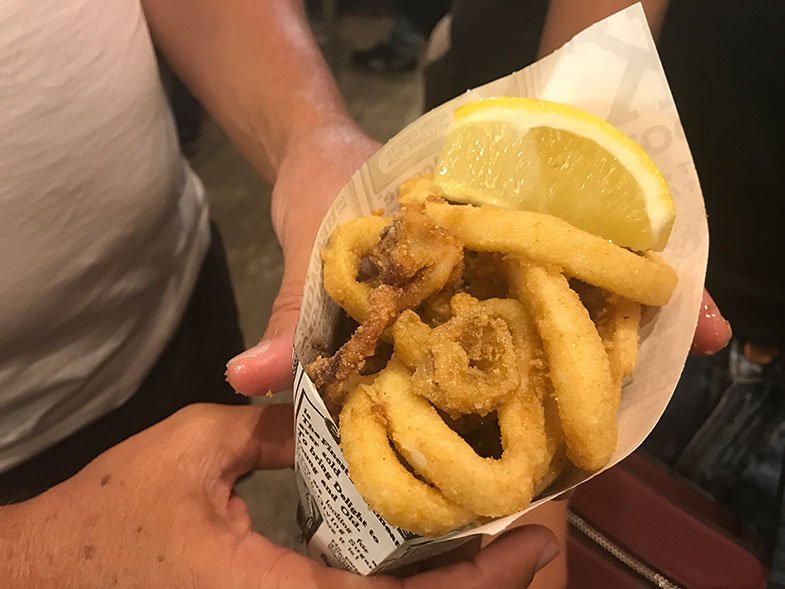 Comidas típicas da Espanha Lulas empanadas