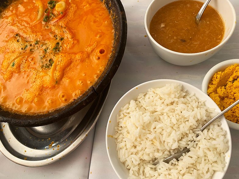 Comida asiática e baiana em Brasília