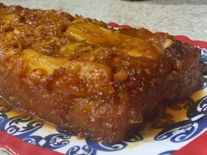 Bolo de mandioca com coco