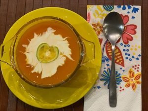 Sopa fria de cenoura e laranja