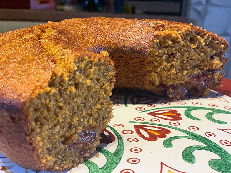 Como fazer bolo de milho com goiabada