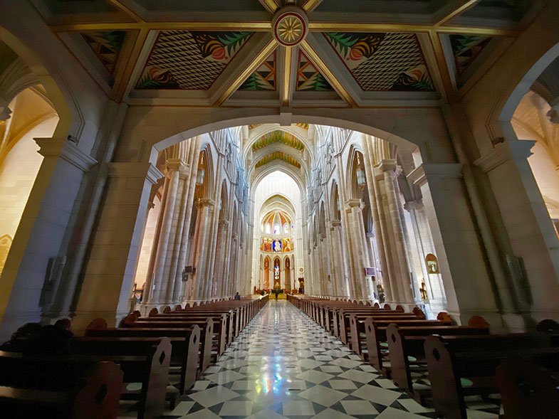 Interior da Catedral Santa Maria a Real de Almudena