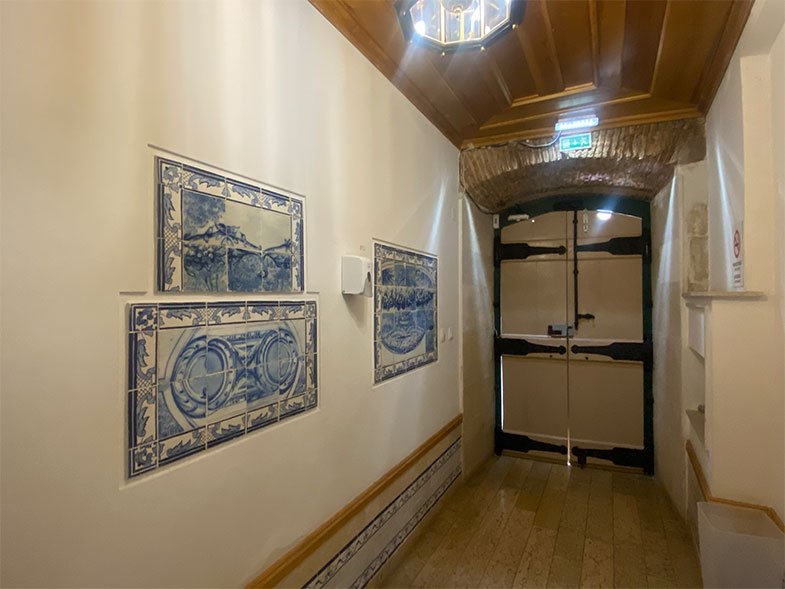 Corredor de acesso ao hotel