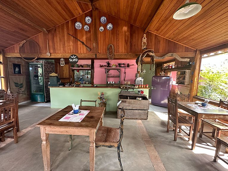 Cafeteria na estrada entre Tiradentes e Bichinho