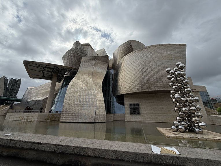 Bilbao uma cidade imperdível na região País Basco